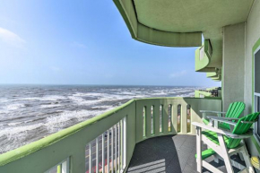 10th-Floor Galveston Condo with Pool Access!